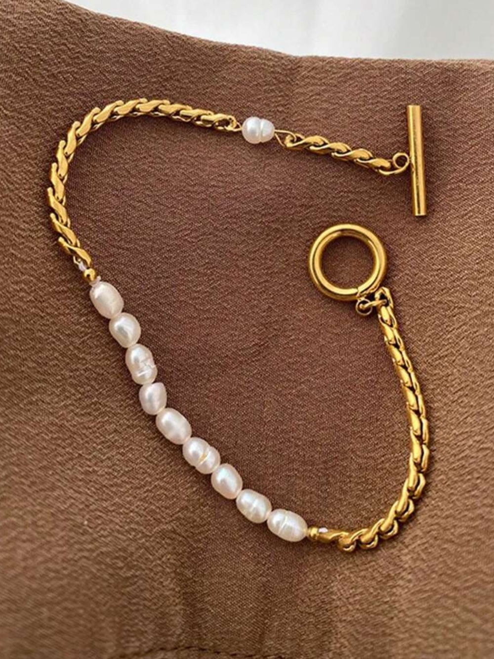 Gold and White Pearl Chain Bracelet with Toggle